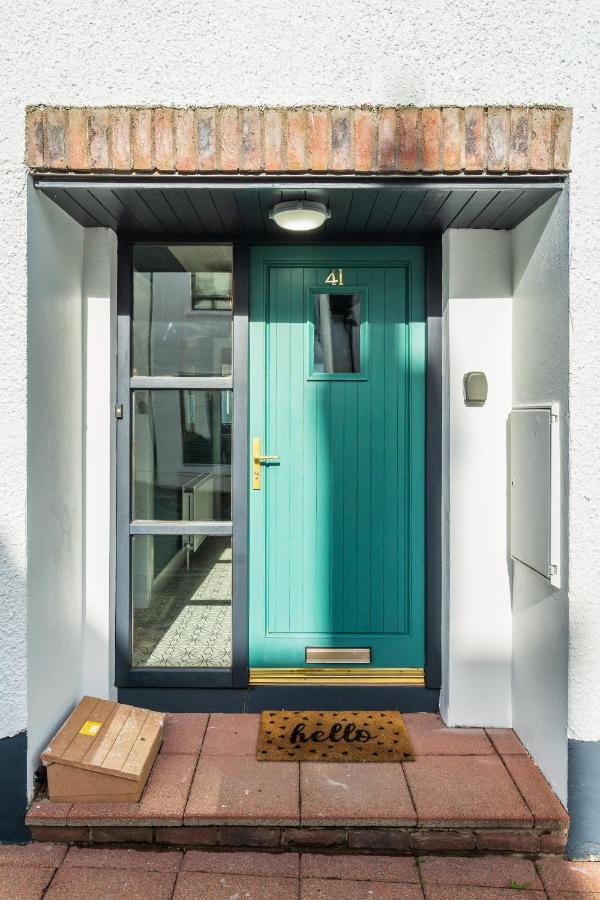Finn Mccool'S Ballycastle Exterior photo